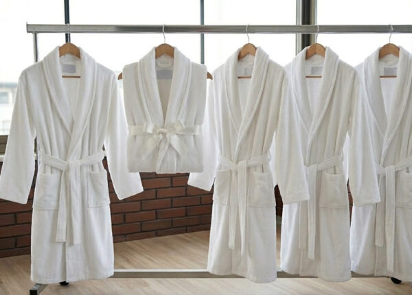 Which Wholesale Bathrobes Should Textile Distributor Source